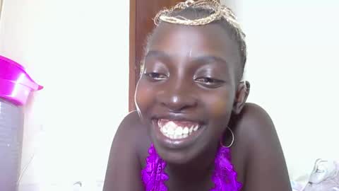 wet_pussy2025 online show from December 16, 9:42 pm