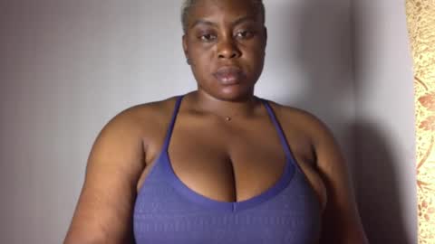 Snapshot of wet_pussyy24 chatting on December 27, 12:23 pm lily online show from December 27, 12:23 pm