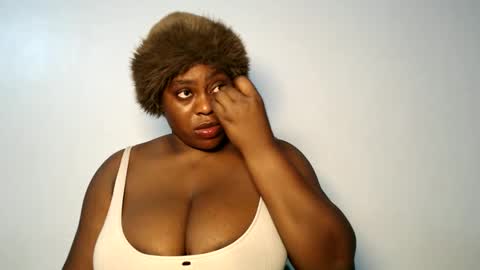 lily online show from October 16, 11:40 pm