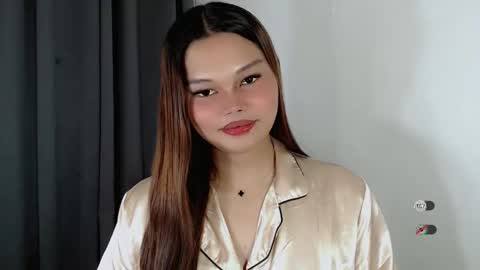 wet_velvet_xo online show from February 8, 11:25 am