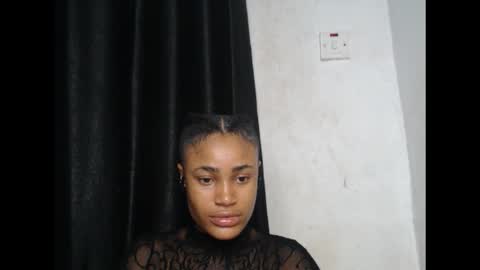 wetdrippussy7 online show from October 31, 8:13 pm