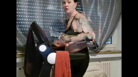 Wetgerman online show from December 2, 11:11 am