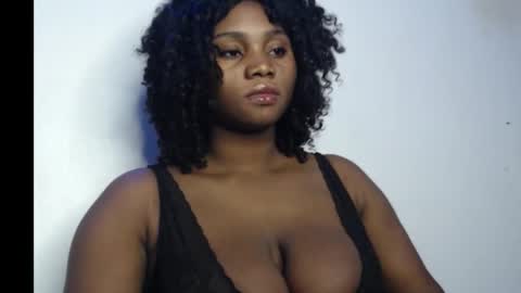 Snapshot of wetmypussy02 chatting on September 30, 12:33 pm wetmypussy02 online show from September 30, 12:33 pm