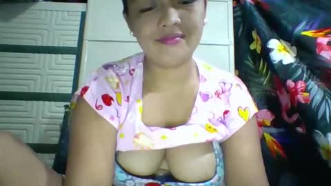 Snapshot of wetpussie4_you chatting on September 23, 7:28 am wetpussie4_you online show from September 23, 7:28 am