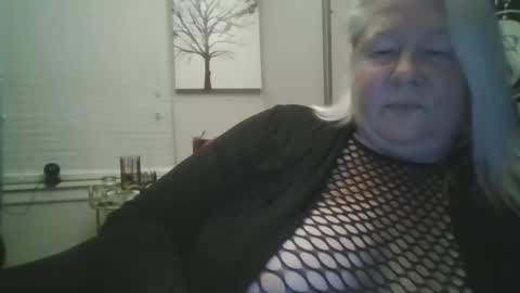 whipsnap19 online show from November 21, 9:44 am