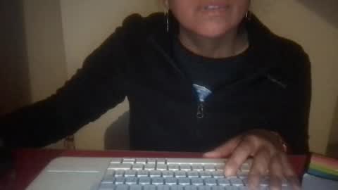 Snapshot of whisperingfire chatting on October 19, 4:42 pm Mel online show from October 19, 4:42 pm