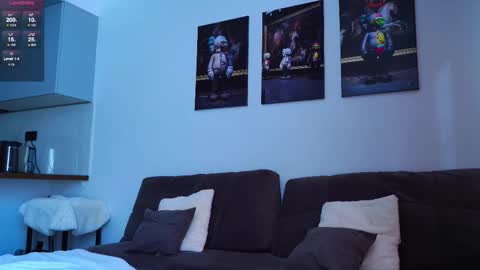 Kate  online show from October 3, 9:25 am