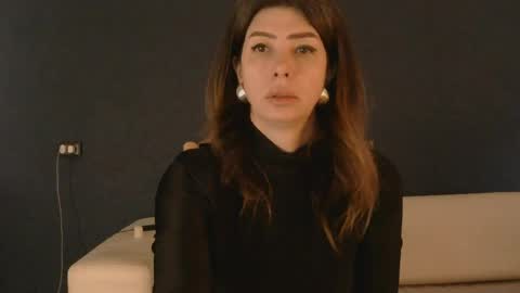 White Queen online show from April 2, 7:50 am