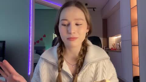 Alisa online show from December 2, 7:10 am