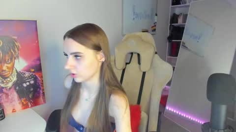 Abby  online show from December 5, 11:05 am