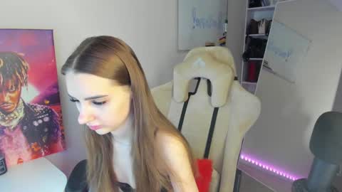 Abby  online show from December 4, 2:09 am