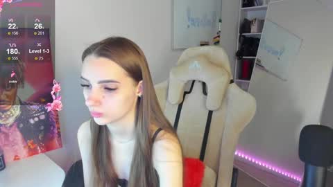 Abby  online show from December 13, 10:08 am