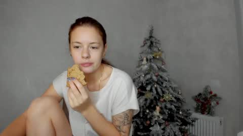 Snapshot of why_again_me chatting on January 11, 2:47 pm Veronica online show from January 11, 2:47 pm