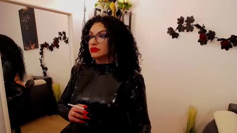 Milf Amy online show from February 21, 7:44 am