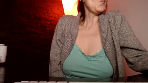 Snapshot of wickedtease chatting on December 3, 10:07 pm Ms Sultry online show from December 3, 10:07 pm