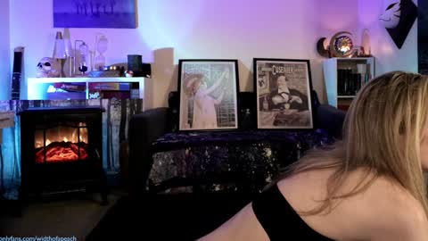 Gretchen online show from December 23, 4:01 am