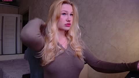 Amber online show from January 6, 12:35 pm