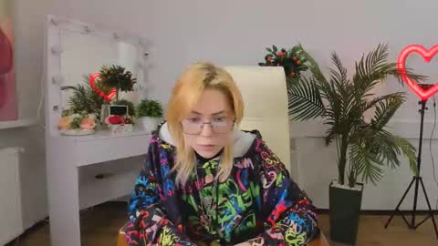 wild_berry_soul online show from October 16, 6:27 am