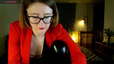 Snapshot of wild_peony chatting on October 26, 7:31 pm wild_peony online show from October 26, 7:31 pm