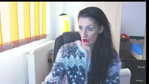 Snapshot of wildbea23 chatting on October 8, 11:03 am Bea online show from October 8, 11:03 am