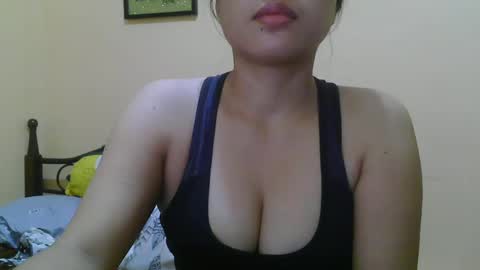 Snapshot of wildcamille chatting on March 9, 10:41 pm camille online show from March 9, 10:41 pm