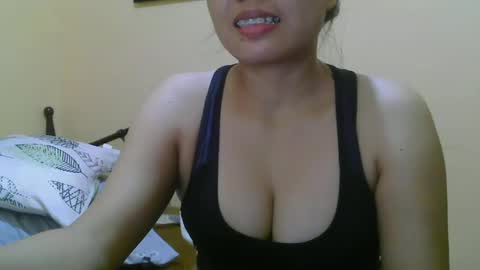 Snapshot of wildcamille chatting on March 12, 10:26 am camille online show from March 12, 10:26 am