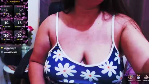 Snapshot of wildhotasianx chatting on September 18, 7:01 pm wildhotasianx online show from September 18, 7:01 pm