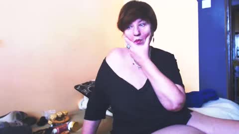 Snapshot of wildredcat chatting on February 16, 11:38 am WildRedCat online show from February 16, 11:38 am