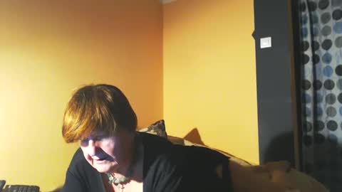 Snapshot of wildredcat chatting on February 2, 11:53 pm WildRedCat online show from February 2, 11:53 pm