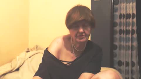 WildRedCat online show from December 19, 7:06 pm