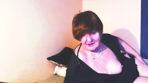 Snapshot of wildredcat chatting on February 19, 10:34 am WildRedCat online show from February 19, 10:34 am