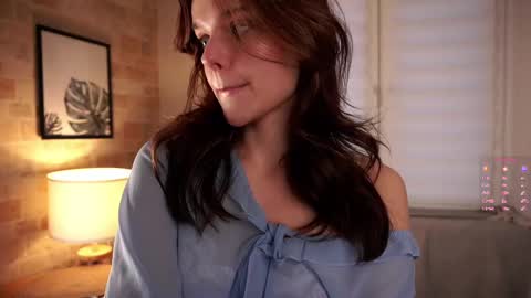 Snapshot of willalwaysloveyouuuuu chatting on February 24, 1:00 am Eva online show from February 24, 1:00 am