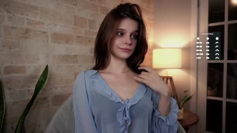 Snapshot of willalwaysloveyouuuuu chatting on January 25, 1:10 am Eva online show from January 25, 1:10 am