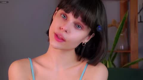 Snapshot of willalwaysloveyouuuuu chatting on September 19, 2:10 am Eva online show from September 19, 2:10 am