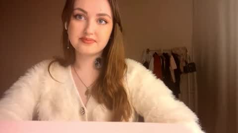 Kate online show from October 19, 2:19 pm