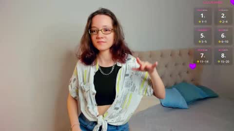 for u Alise online show from November 3, 6:06 am