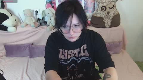 Snapshot of winstyxt chatting on January 27, 2:35 pm winstyxt online show from January 27, 2:35 pm