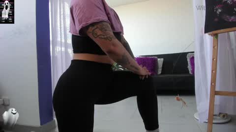 Snapshot of witchofhearts chatting on January 23, 12:52 pm Luna Violeta A r t i s t online show from January 23, 12:52 pm
