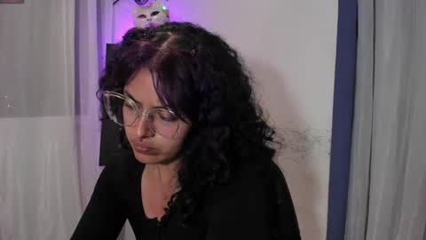 Snapshot of witchofhearts chatting on February 9, 11:36 pm Luna Violeta A r t i s t online show from February 9, 11:36 pm