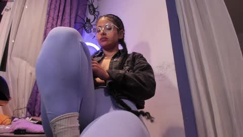 Snapshot of witchofhearts chatting on December 21, 1:15 am Luna Violeta A r t i s t online show from December 21, 1:15 am