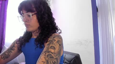 Snapshot of witchofhearts chatting on December 29, 9:30 pm Luna Violeta A r t i s t online show from December 29, 9:30 pm
