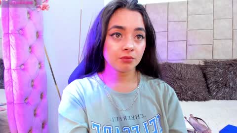 Andrea  online show from December 3, 12:59 pm