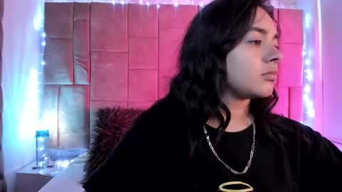 Andrea  online show from February 8, 4:03 am