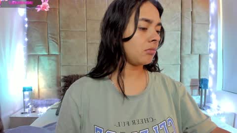 Andrea  online show from February 4, 4:05 am