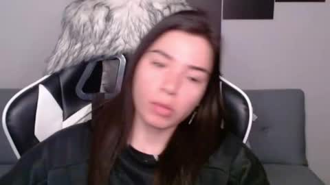 Snapshot of wolfs_daughter chatting on January 26, 2:45 am Alex online show from January 26, 2:45 am