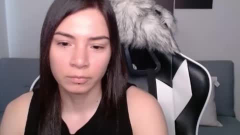 Snapshot of wolfs_daughter chatting on January 8, 9:34 pm Alex online show from January 8, 9:34 pm