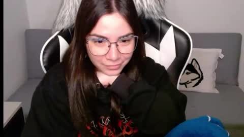 Snapshot of wolfs_daughter chatting on September 16, 3:03 am Alex online show from September 16, 3:03 am
