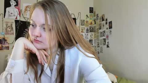 wonderconnie online show from October 14, 5:54 am