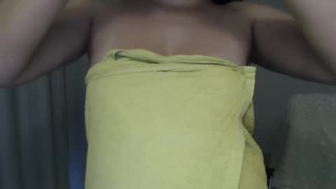 wonderr_woman online show from October 22, 1:27 pm