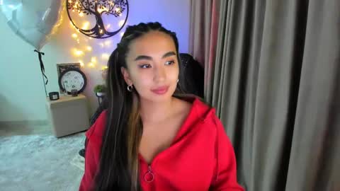 dudetta Kim online show from April 15, 5:35 pm